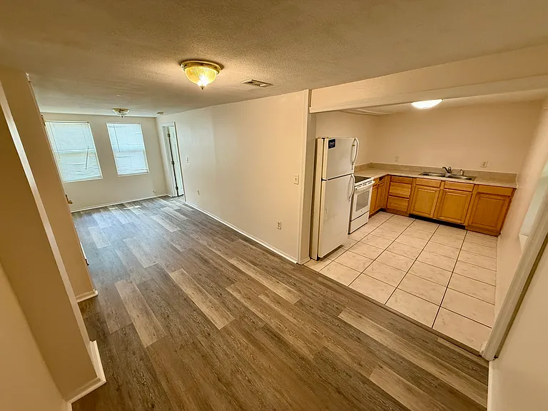 1305 S Dewey St #2 — Photo 2