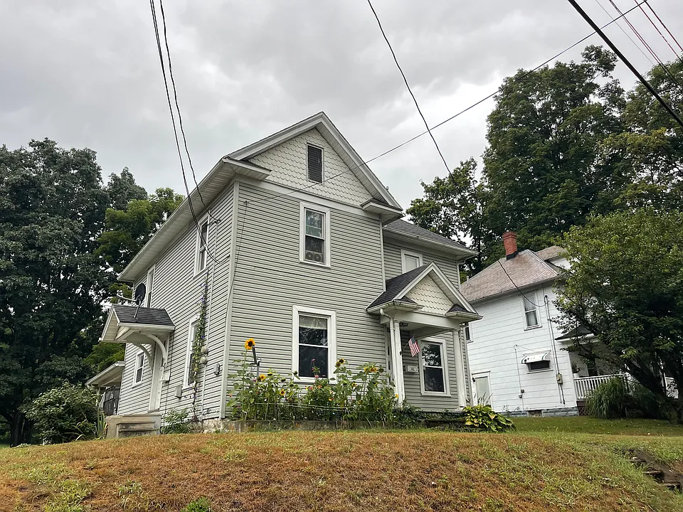 Downstairs duplex