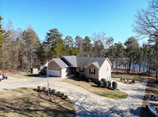 96 Knox Cir, Lavonia, GA 30553