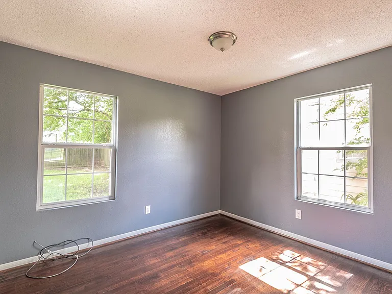 5407 Thrush Dr — Photo 10