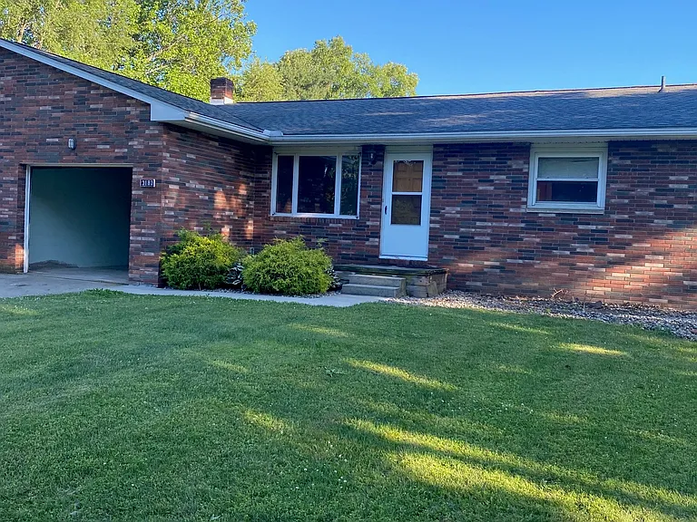 3182 Orklynne St — Photo 1