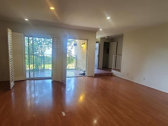 2nd image of 9554 Via Salerno