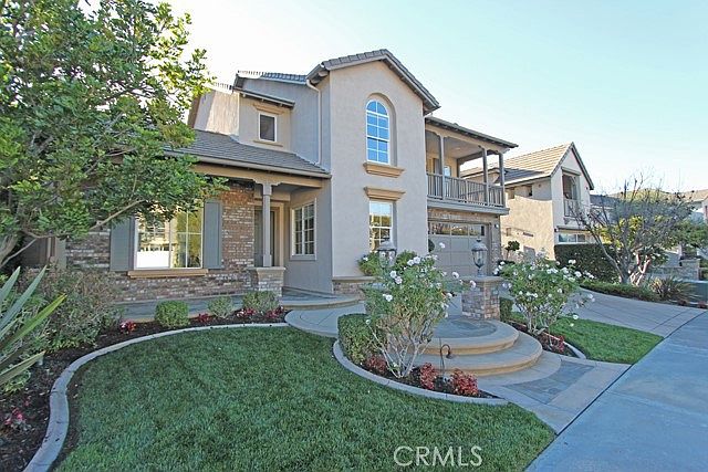 1st image of 27 Running Brook Dr