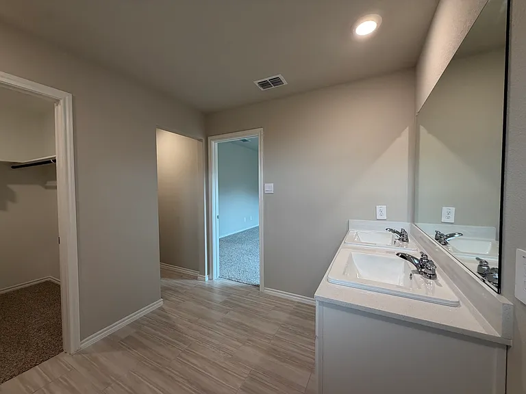 8433 Coffee Springs Dr — Photo 37