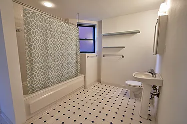 Rented by Harlem Lofts