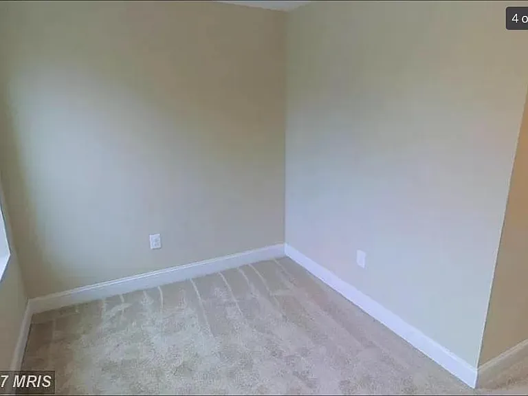 1407 Olive St — Photo 5