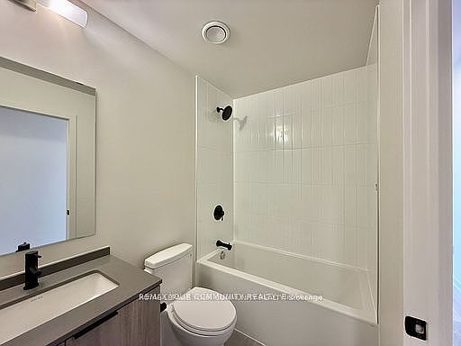 4th image of 181 Sterling Rd #7