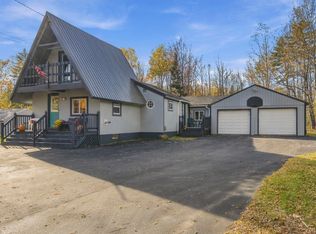502 Bellsqueeze Road, Clinton, ME 04927