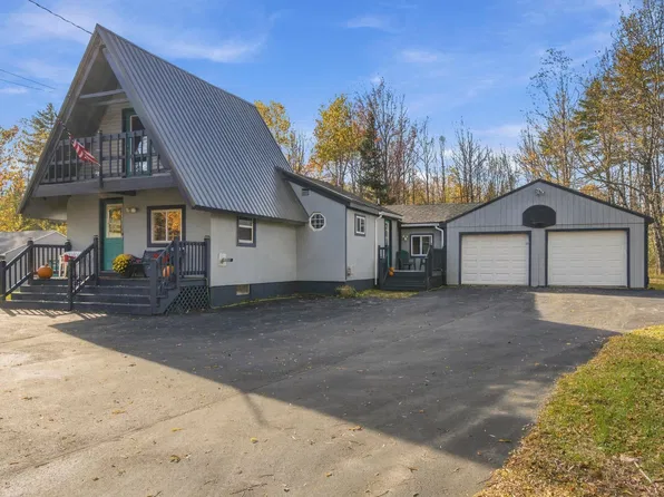 502 Bellsqueeze Road, Clinton, ME 04927