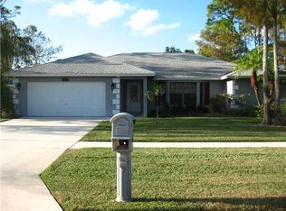 14571 Autumn Ave, Wellington, FL 33414