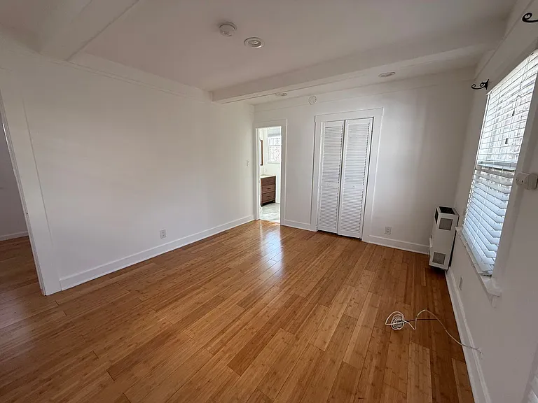 6028 Eleanor Ave #1/2 — Photo 3