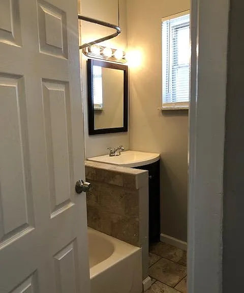 2603 S Alder St — Photo 13