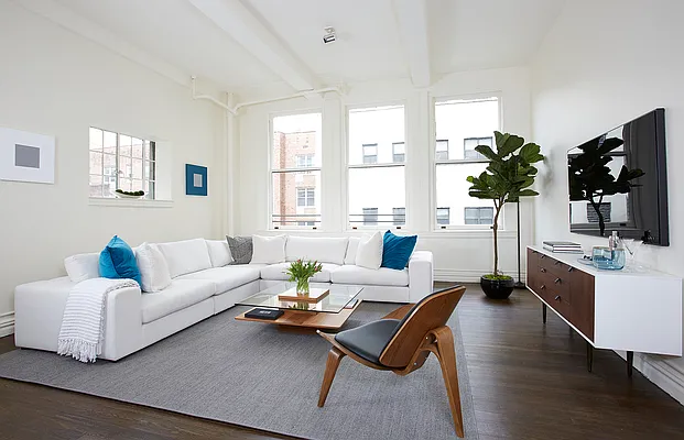 Sold by Compass | media 1