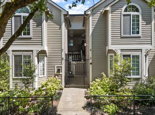 3812 S Kelly Ave APT 7, Portland, OR 97239