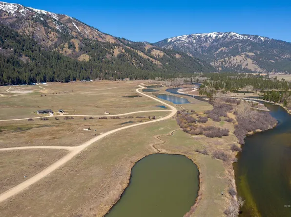 3 Southfork Rd, Garden Valley, ID 83622