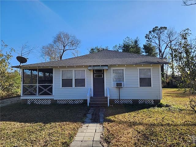 1st image of 17386 E Park Ave