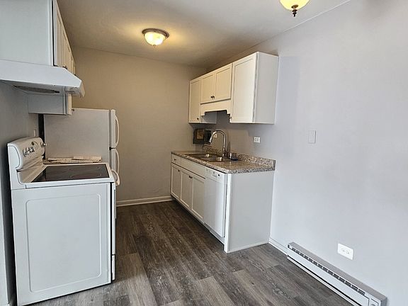 5th image of 850 E Old Willow Rd APT 218