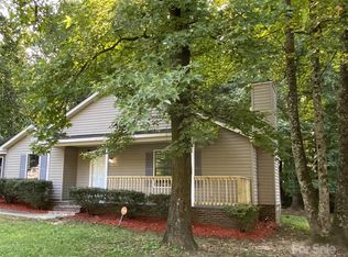 4821 Banfshire Rd, Charlotte, NC 28215