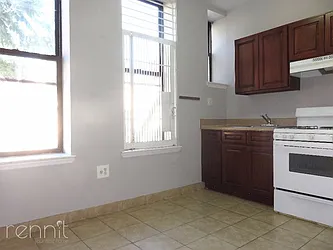 Rented by Rennit Inc.