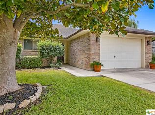 26 Shadow Cir, New Braunfels, TX 78130