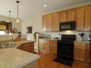 11115 S Aminda St, Olathe, KS 66061