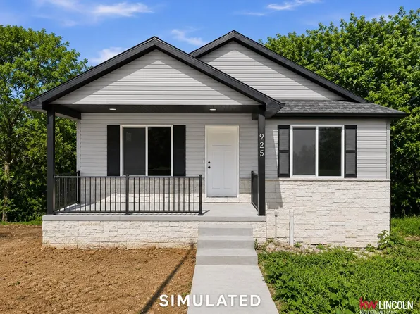 925 66th St, Lincoln, NE 68505