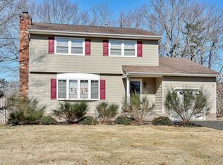 212 Mandarin Rd, Brick, NJ 08723