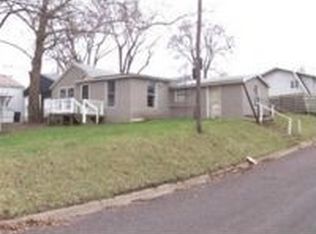 1401 Black St, Pekin, IL