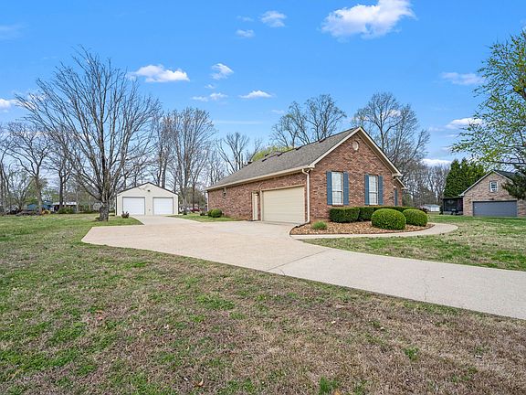 4th image of 312 Southwinds Dr
