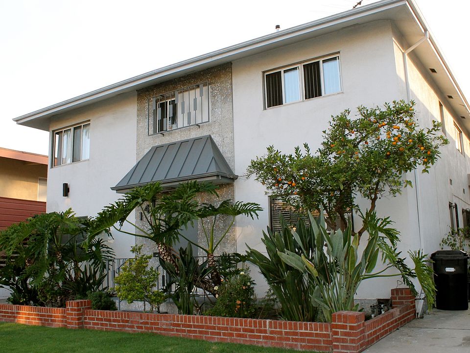 2nd image of 141 N Hamilton Dr APT E