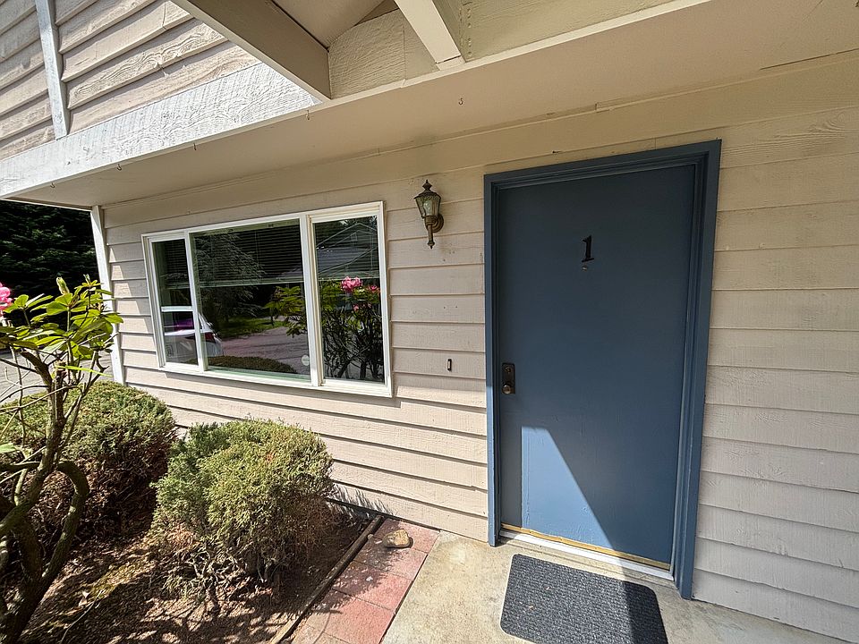 1st image of 4600 176th St SW APT 1