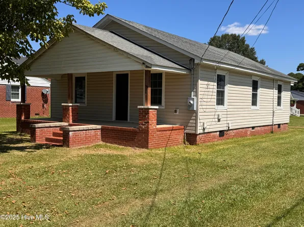 107 S Mccaskey Road, Williamston, NC 27892