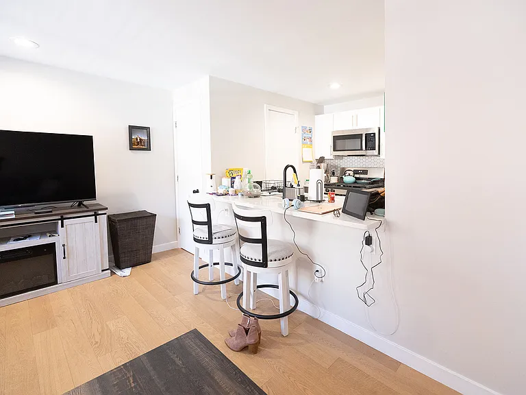 Deacon Court - 1661 Washington Street — Photo 61