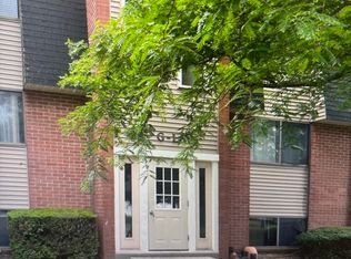 216 Moore Rd, Avon Lake, OH 44012