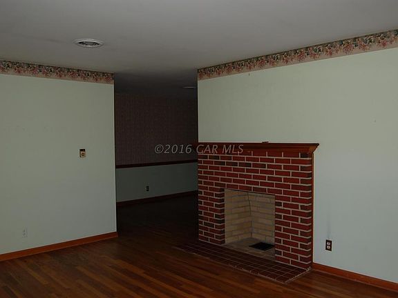 3rd image of 112 Evergreen Dr