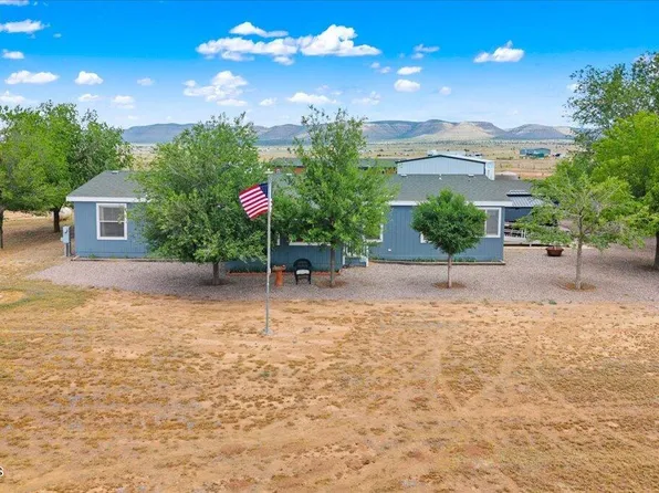 3770 W Harvest Way, Paulden, AZ 86334
