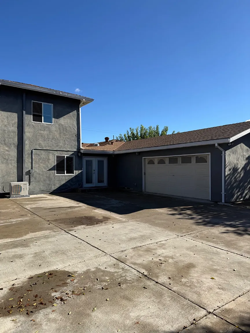 469 Jensen St #B photo 1