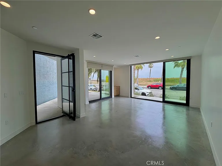 249 Seal Beach Blvd — Photo 3