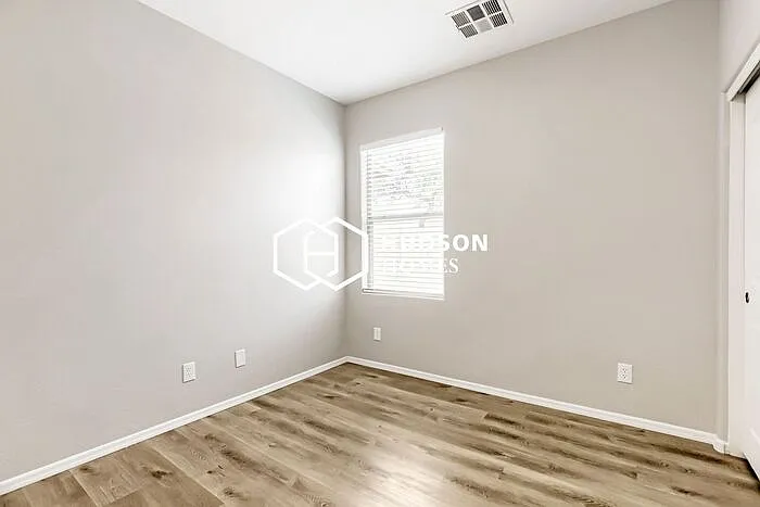 8984 W Bremen St — Photo 20