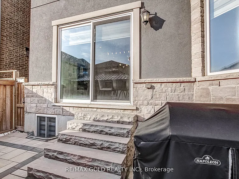 3352 Vernon Powell Dr — Photo 45