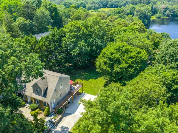 908 W Falmouth Highway, West Falmouth, MA 02540