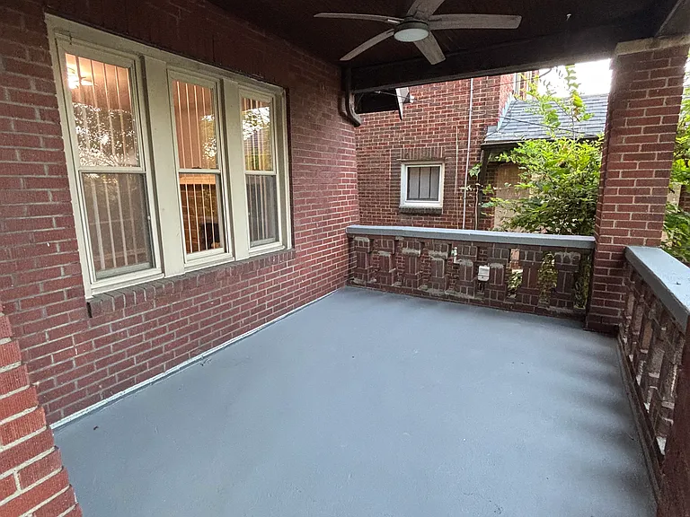 1204 Fallowfield Ave — Photo 5