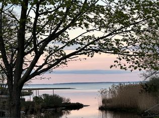 15 Dam Trl, Flanders, NY 11901