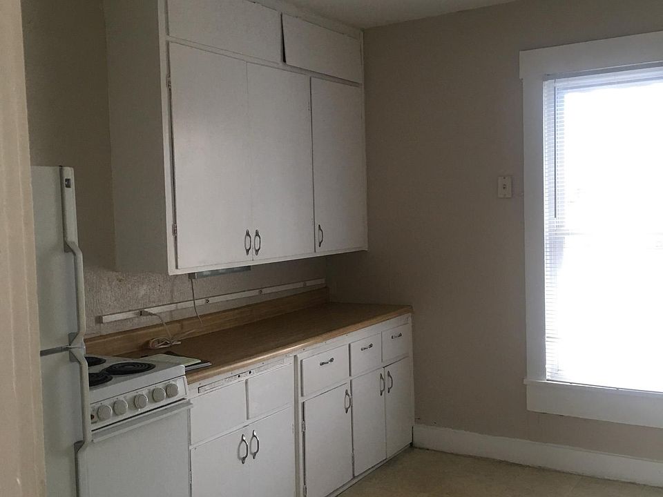 1st image of 306 1/2 W Jefferson St