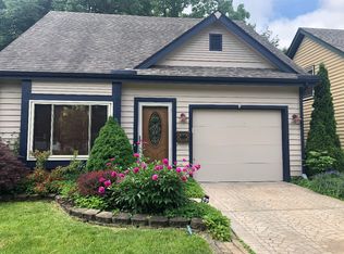 1432 Southlyn Dr, Dayton, OH 45409