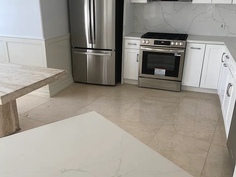 435 Arnaz Dr #201 — Photo 7