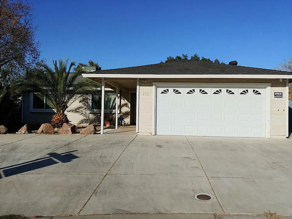 813 Sun Ray Ct
