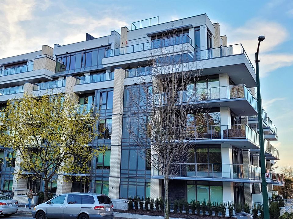 1st image of 4675 Cambie St