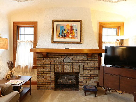 5th image of 3213 N 45th St #3215