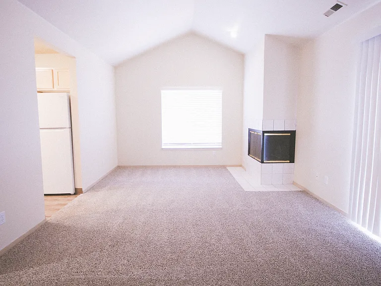 2433 George Washington Way — Photo 25
